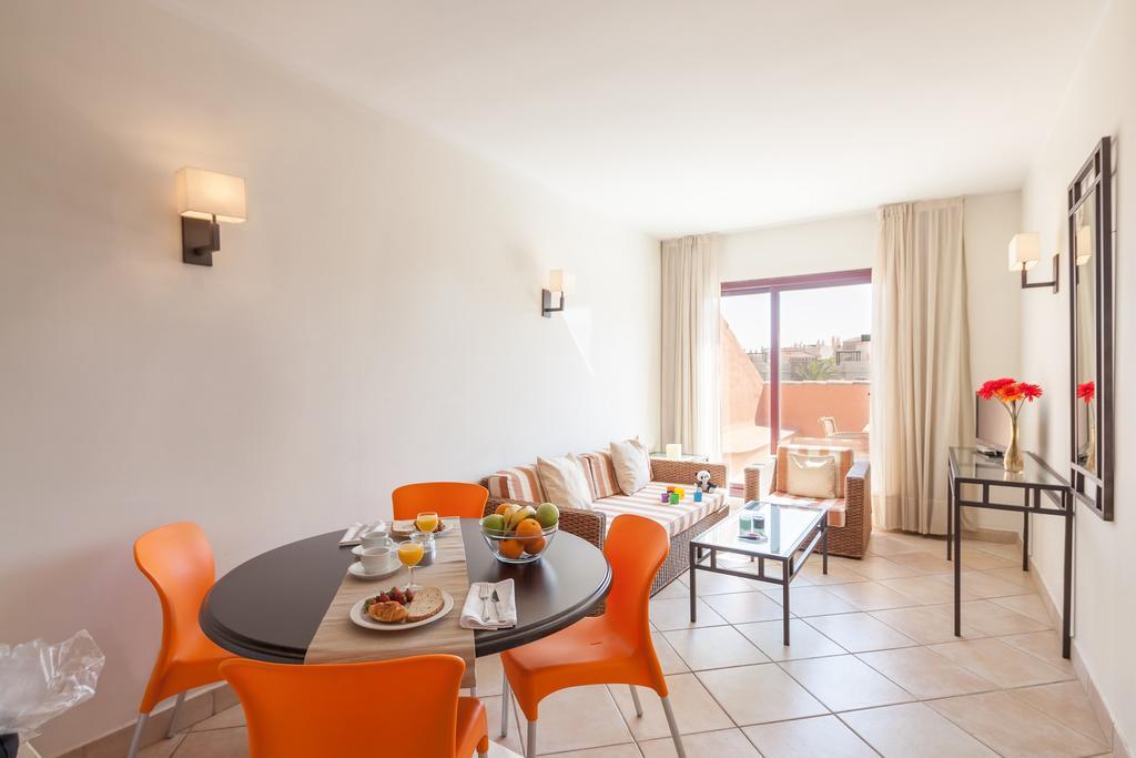 Pierre & Vacances Estepona Exterior photo